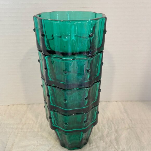 Set Of 4 Vintage Green Glass Small Tumblers Shot glasses or Candle Holders with - Picture 2 of 10
